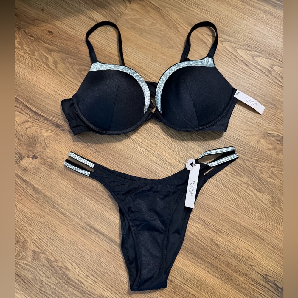 NWT Victoria's Secret Black Bikini Size 36C and Small